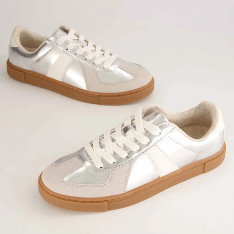 Bailey Lace Up Sneaker