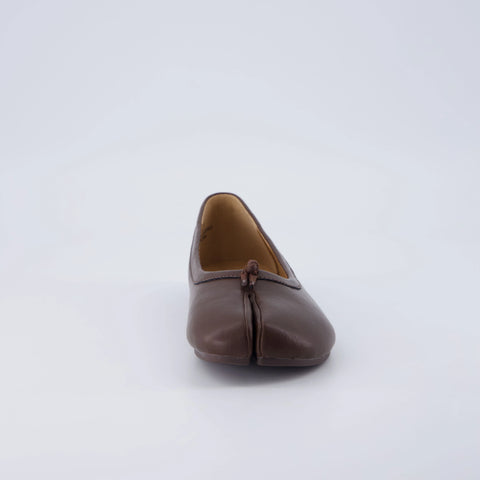 Maki Split-toe Flats