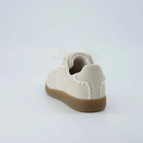 Belinda-K Lace Sneaker